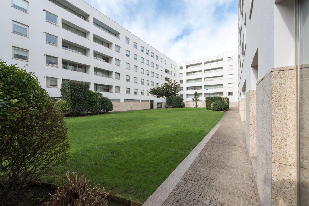 Lovelystay - Oporto Beach Apartment With 2 Free Parking Spots Matosinhos (Porto) Exterior foto